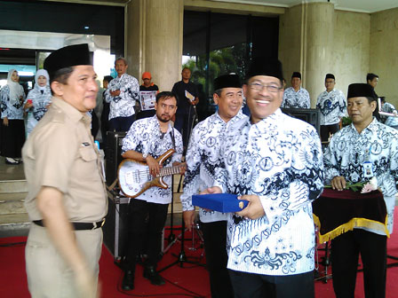 Pencarian PGRI Aceh Barat Daya - Persatuan Guru Republik Indonesia Cabang Aceh Barat Daya